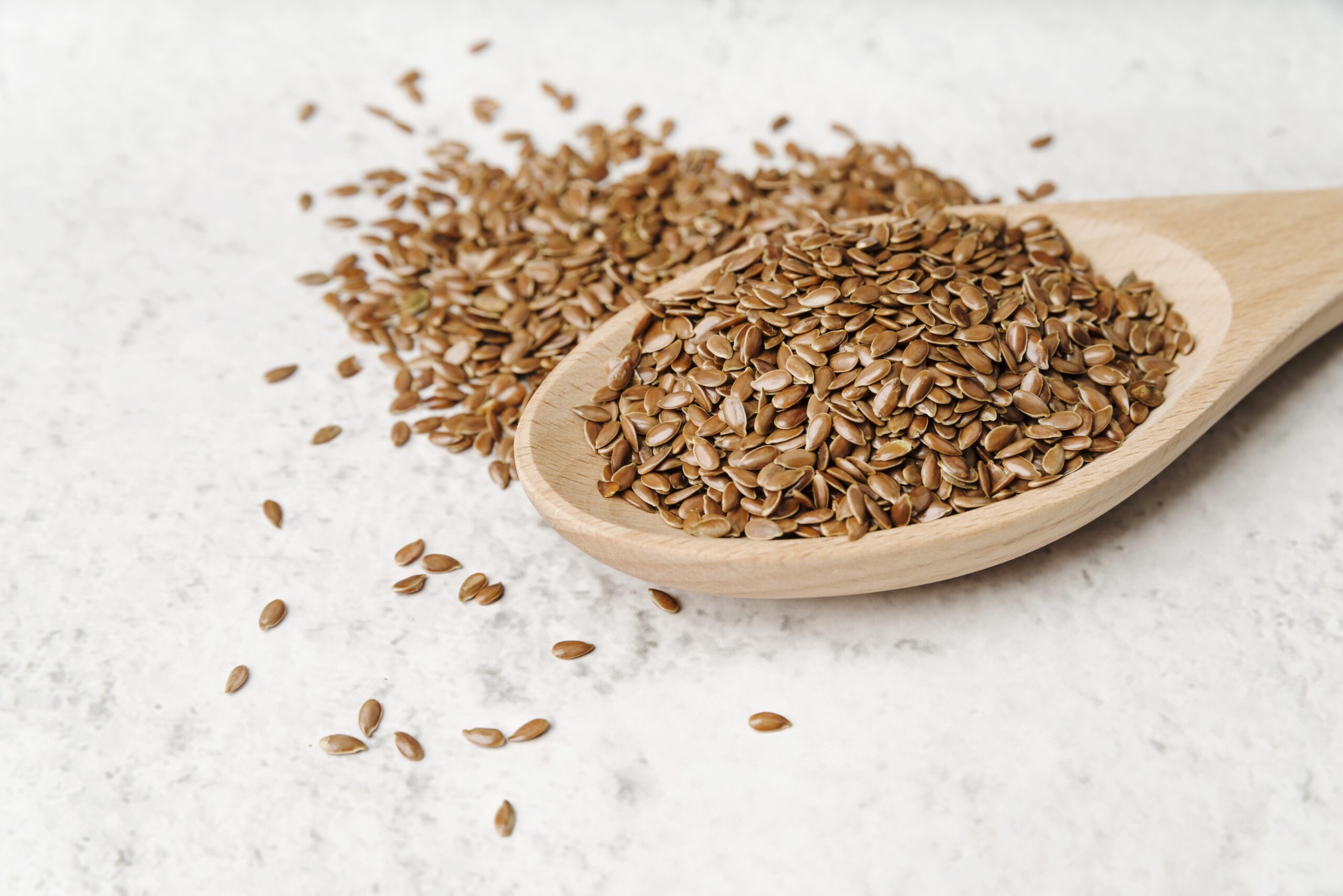 What are the benefits of flaxseed in Ayurveda?